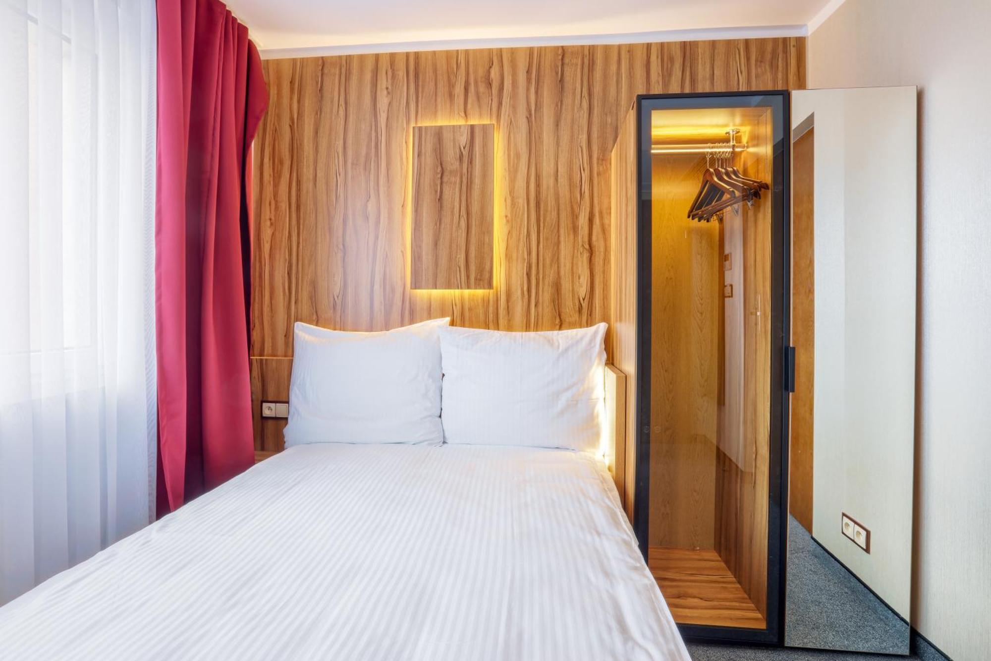 Hotel Weneda Opole Cameră foto