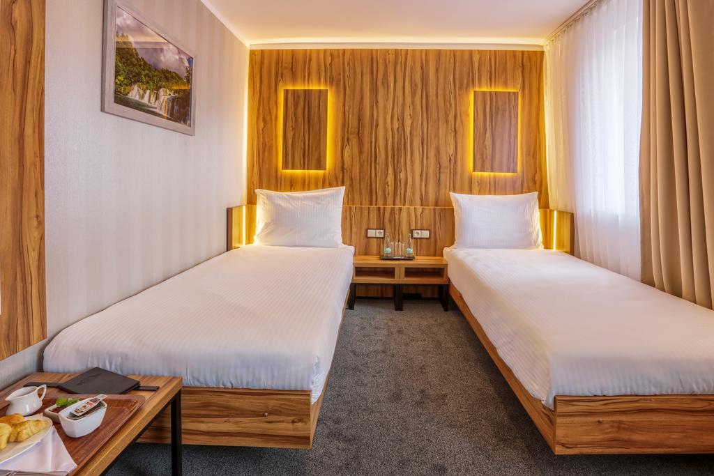Hotel Weneda Opole Cameră foto